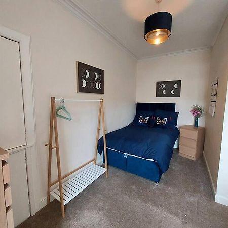 Lovely 2 Bedroom Apartment In The Centre Of Hawick Eksteriør bilde